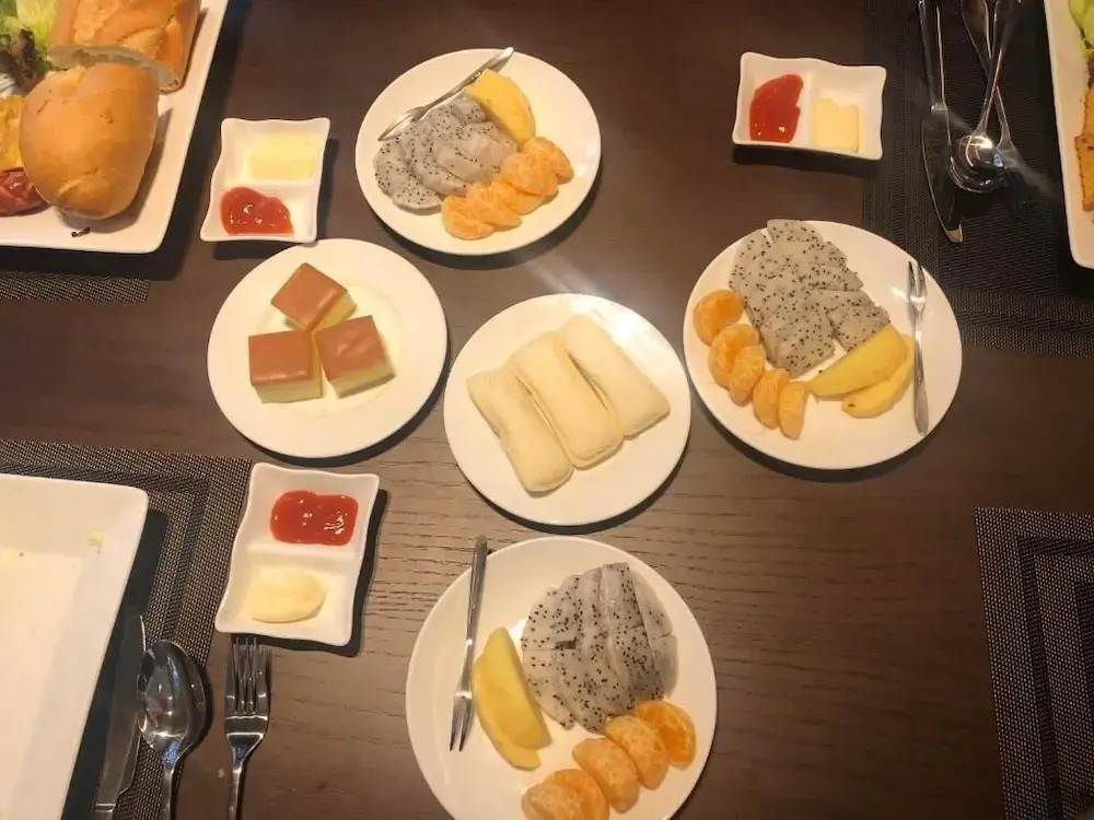 Golden Season Hotel