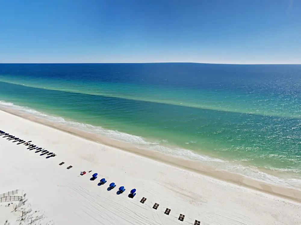 East Beach Condo #1C - 2 Br condo by RedAwning