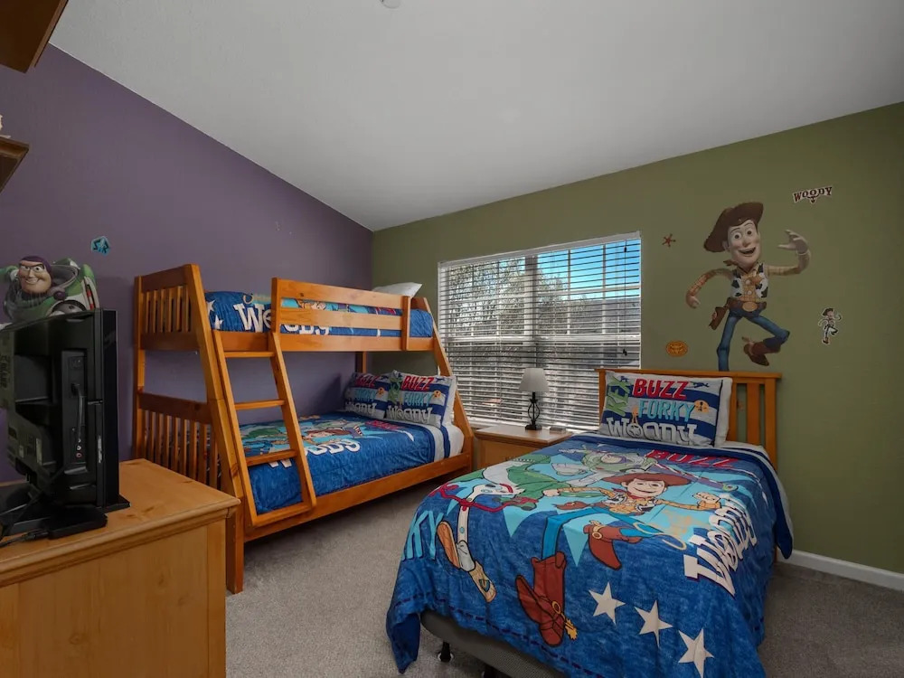 Private Pool Disney Townhome - Walk to Water Park