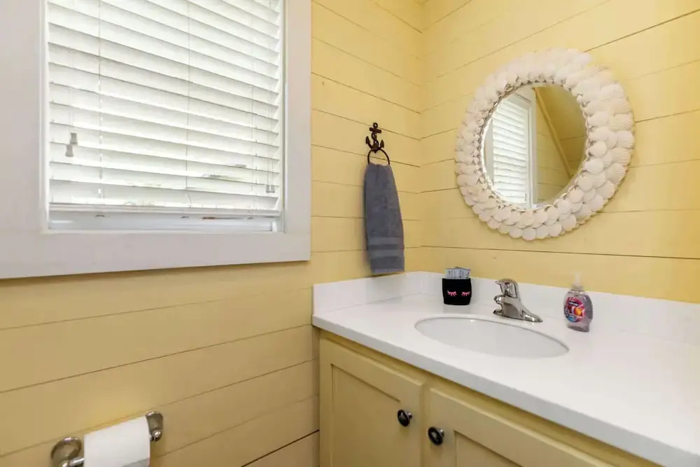 Prime Location 5 Bedrooms Pool Sleeps 14