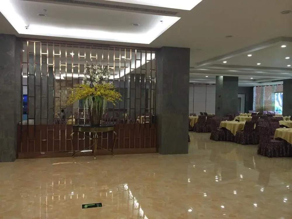 Garden Hotel