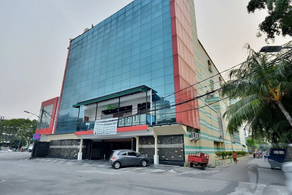 ZEN Rooms Basic Near Sunter Mall