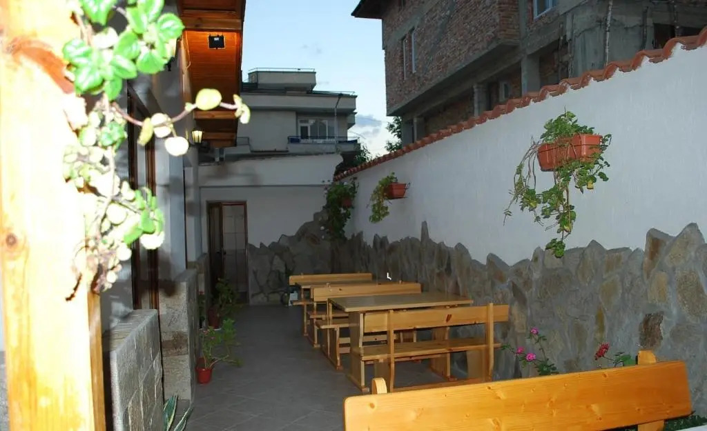 Guest House Lazur