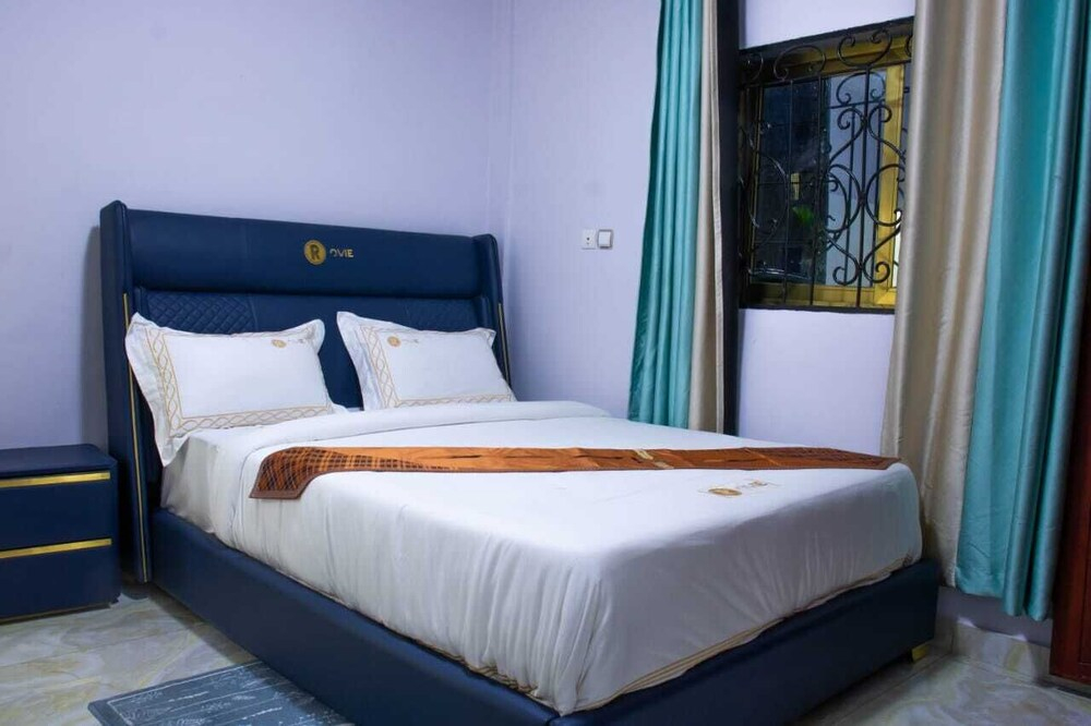 Rovie Estate Apart Hotel Buea