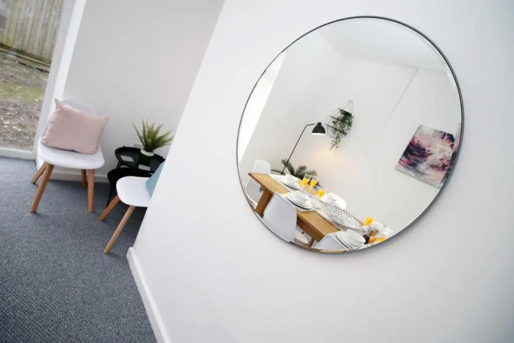 Kingsway House by Tŷ SA