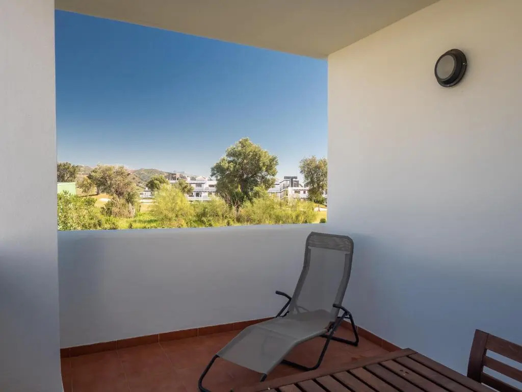 2275-Superb new apt on Valle Romano, golf view