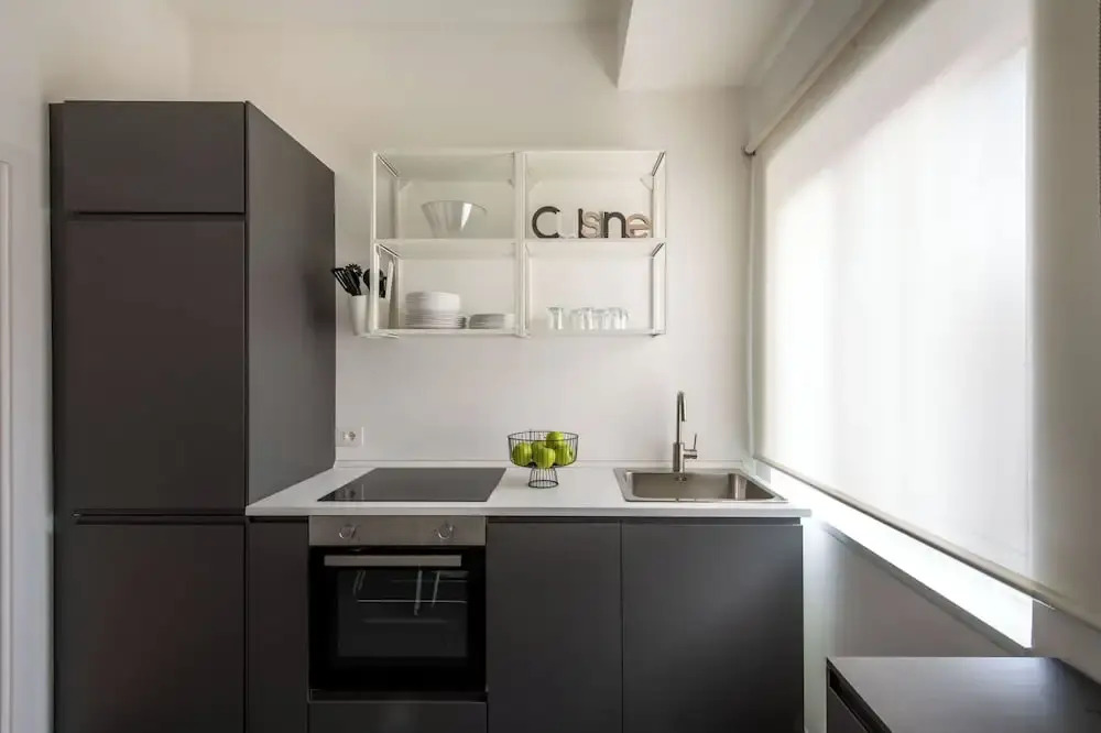 Ruggero City View Apartment by Wonderful Italy
