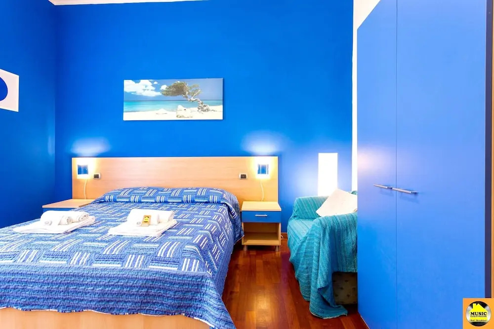 Apartment with 3 Bedrooms in Roma, with Wonderful City View And Wifi - 10 Km From the Beach