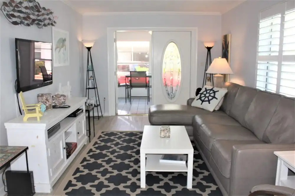 Aloha Kai - Unit 30 1 Bedroom 1.5 Bathroom Apts