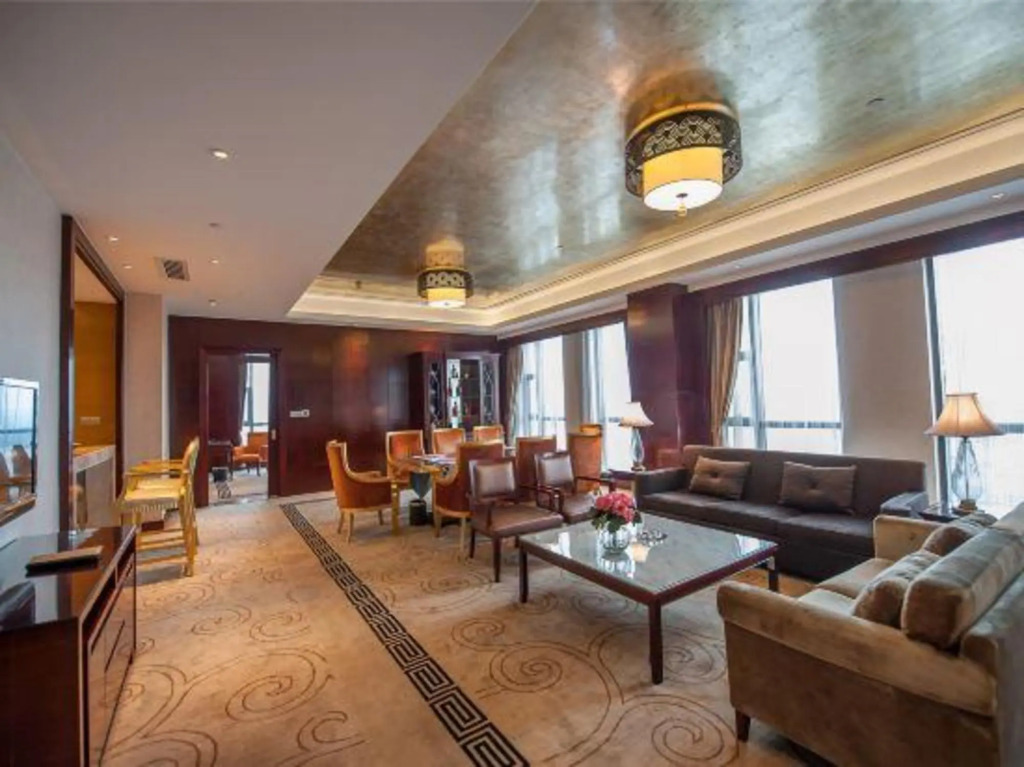 Binjiang International Hotel
