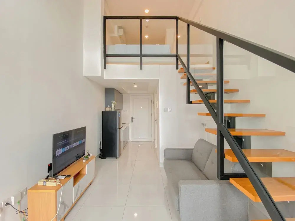 Simple And Modern Studio At Apartment Kingland Avenue