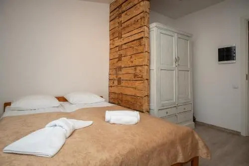 Airport Apartment