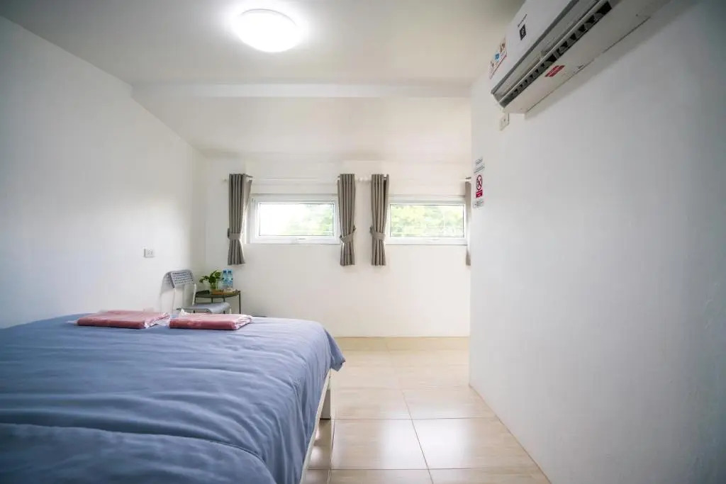 D-hub Hostel