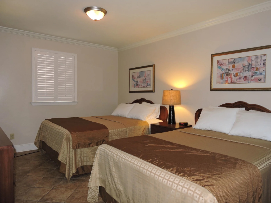 New Orleans Courtyard Hotel by the French Quarter