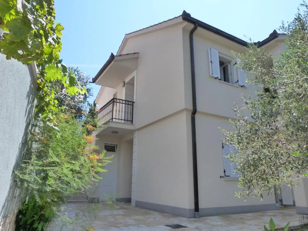 Apartments Ivanković