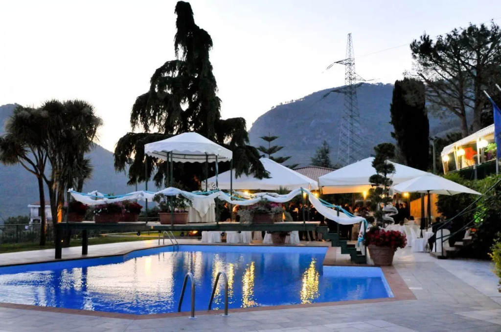 Hotel Diecimare