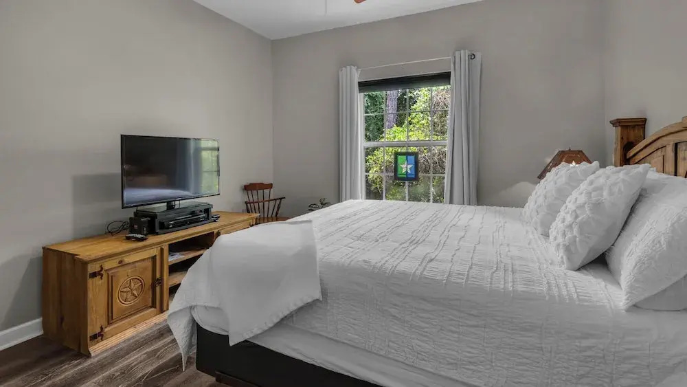 Seacrest 4BR w/ Private Heated Pool + Beach Access & Dolphin Cruise Ticket!
