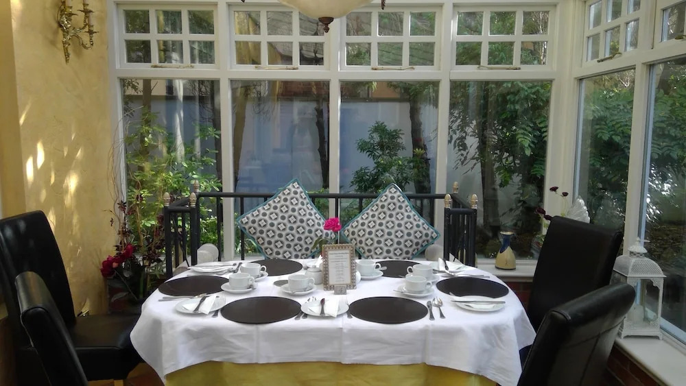 Herbert House ,V93 RF64