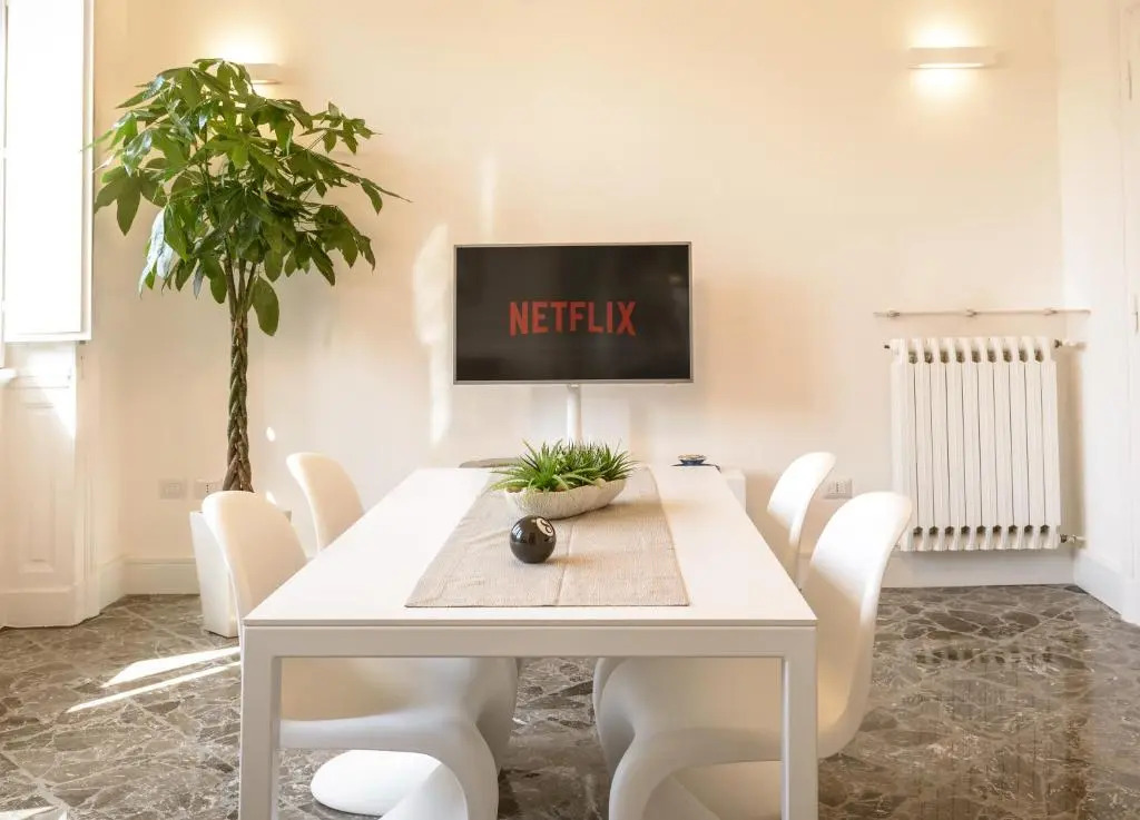 Art View Luxury Apartment
