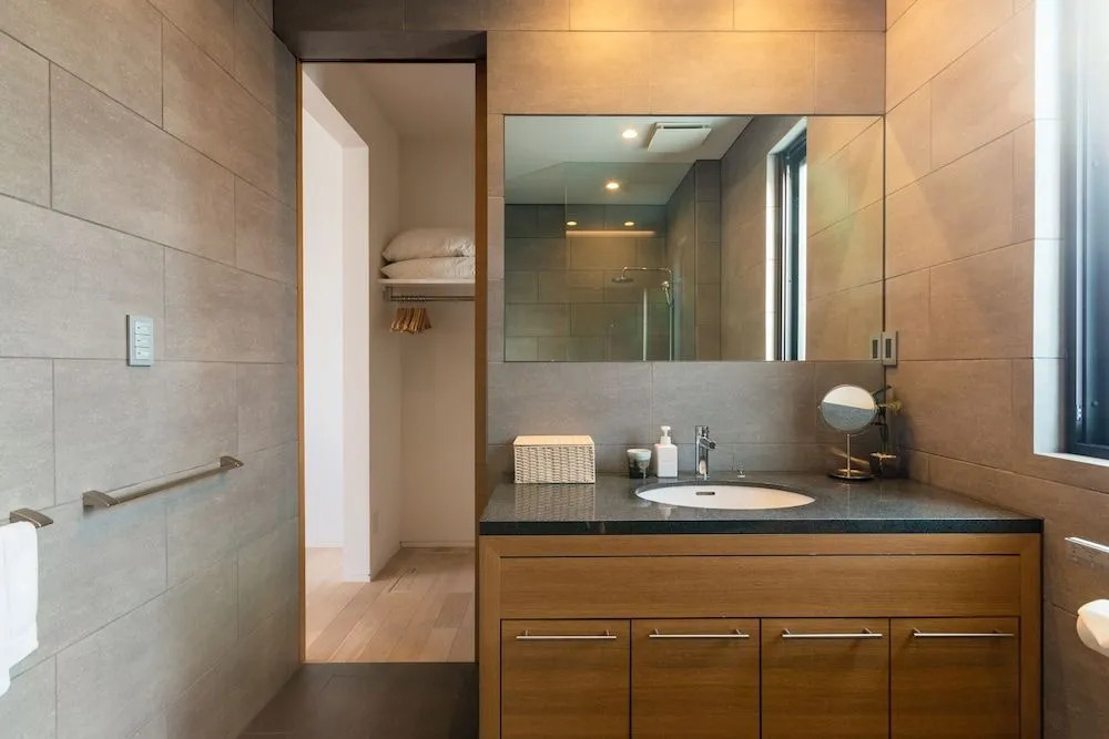 Yanagi House by H2 Life