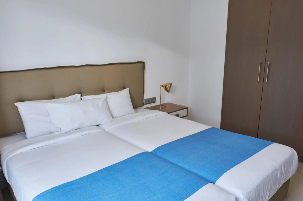 Troulis Apart-Hotel