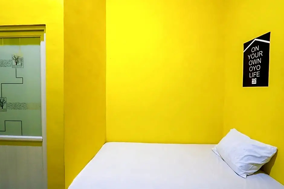OYO Life 3064 Mahameru Kost Putra