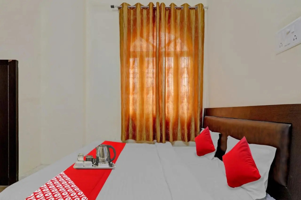 OYO Flagship 70026 Rajvanshi guest house
