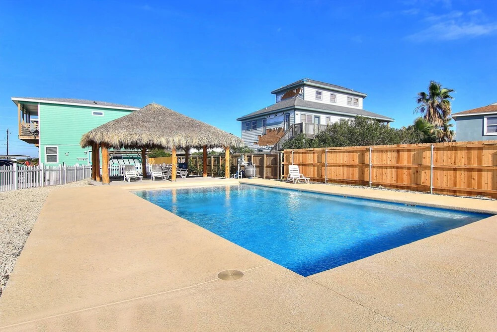 Good Times and Tan Lines - 4 Br home
