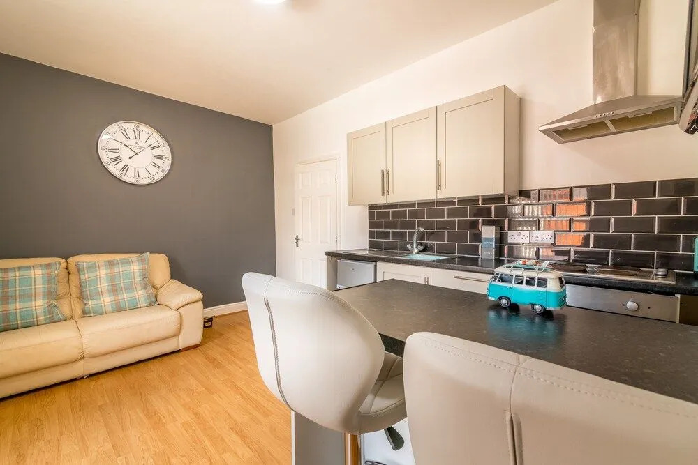 Platform Avenues Area Apartments