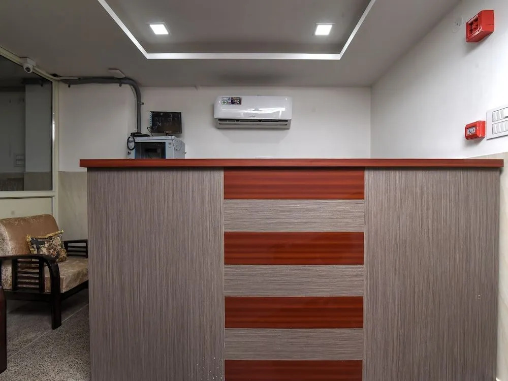 OYO Flagship 18303 Sector 24 Rohini