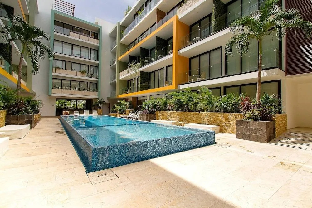 Studio close to 5th Av, with Amazing Roof Pool View, Gym, Spa and more