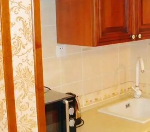 Dalian Gold World Inn