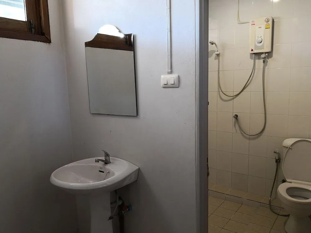 Wiphaporn Hotel