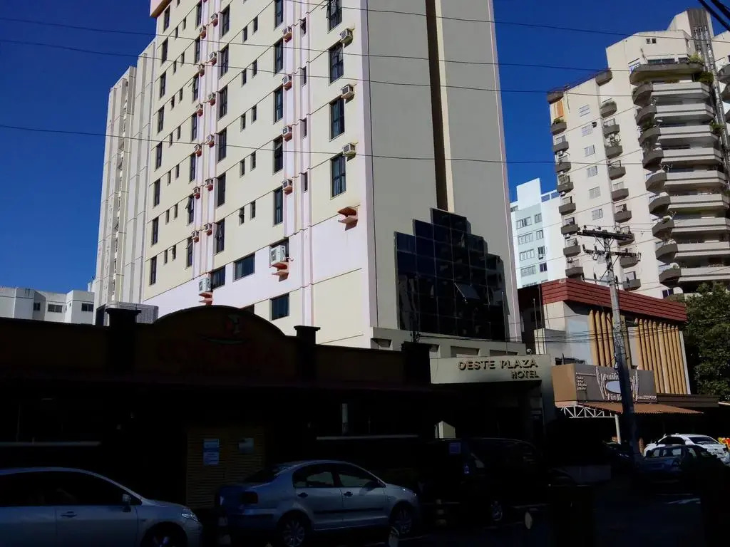 Oft Plaza Oeste Hotel