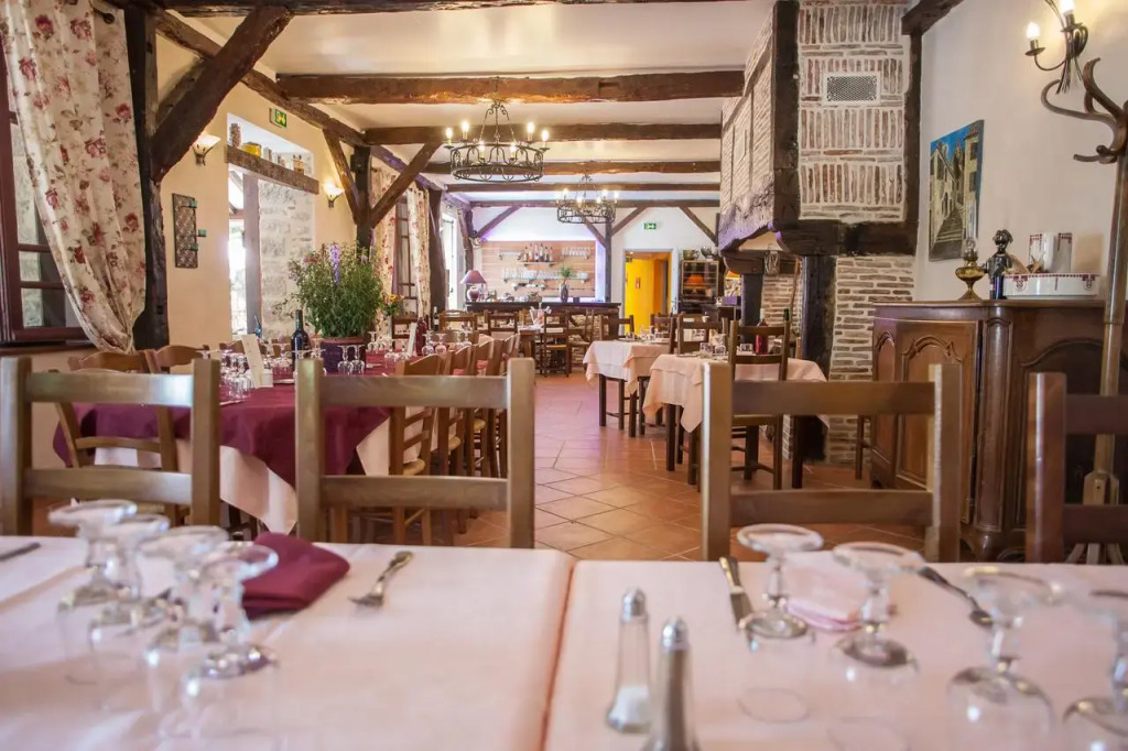 Logis Hotels - Auberge de lÎle - Hôtel 3 étoiles et Restaurant