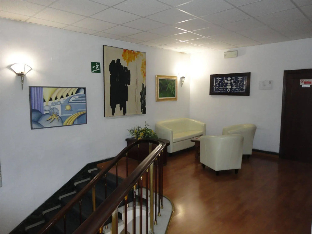 Giappone Inn Parking Hotel