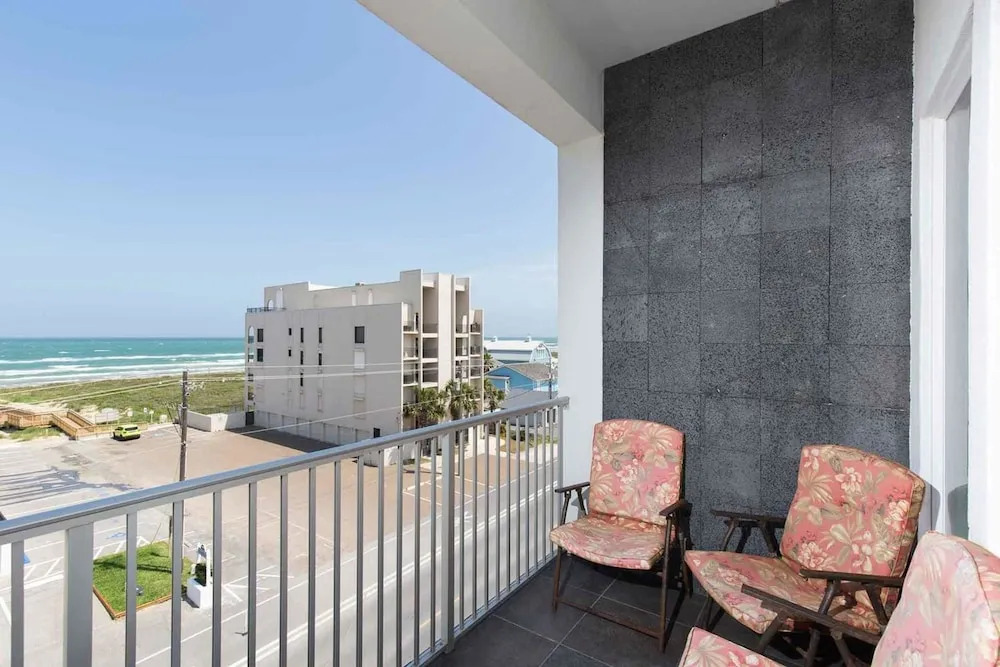 Opal Condominium 302