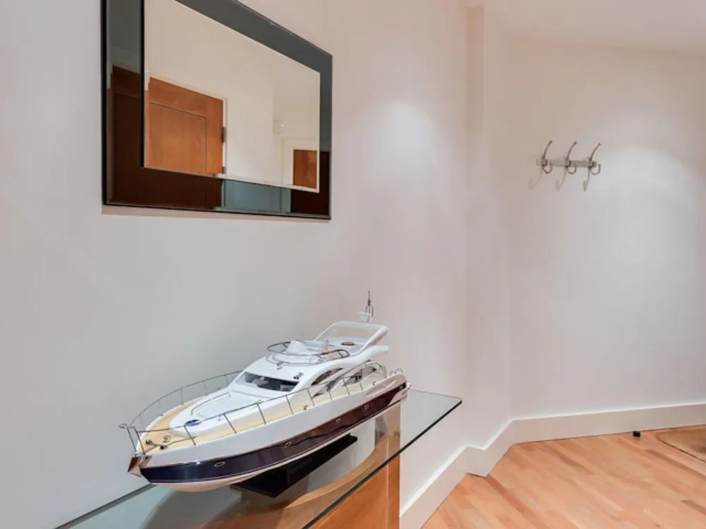 Riva - sea views- 180-Degree Panoramic Views from Balcony