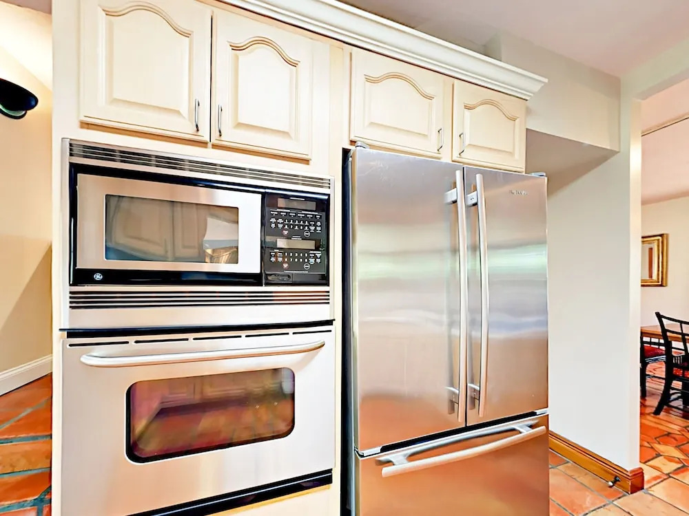 Old Northwood - 3 Br Home