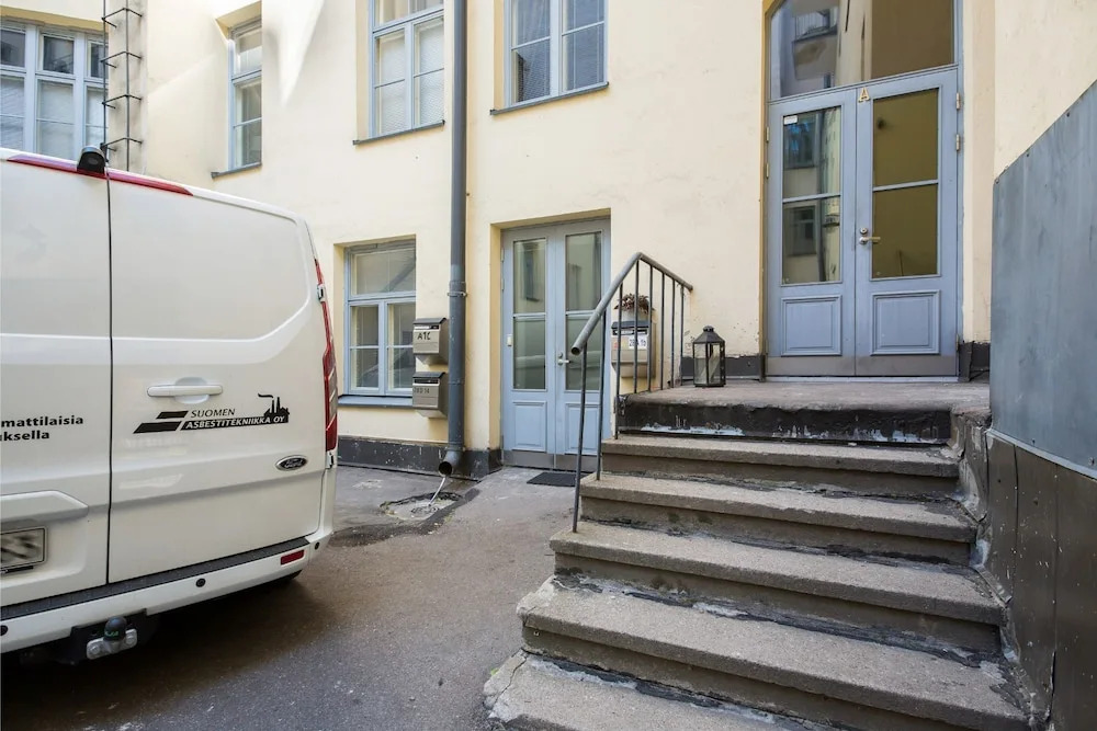 WeHost Kasarmikatu 28