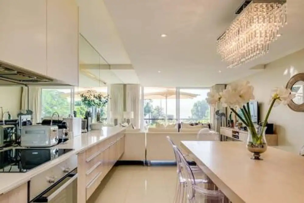 Elegant Apartment at the Waterclub Amani Views