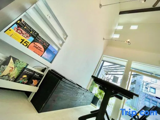 En- Hostel & Café bar