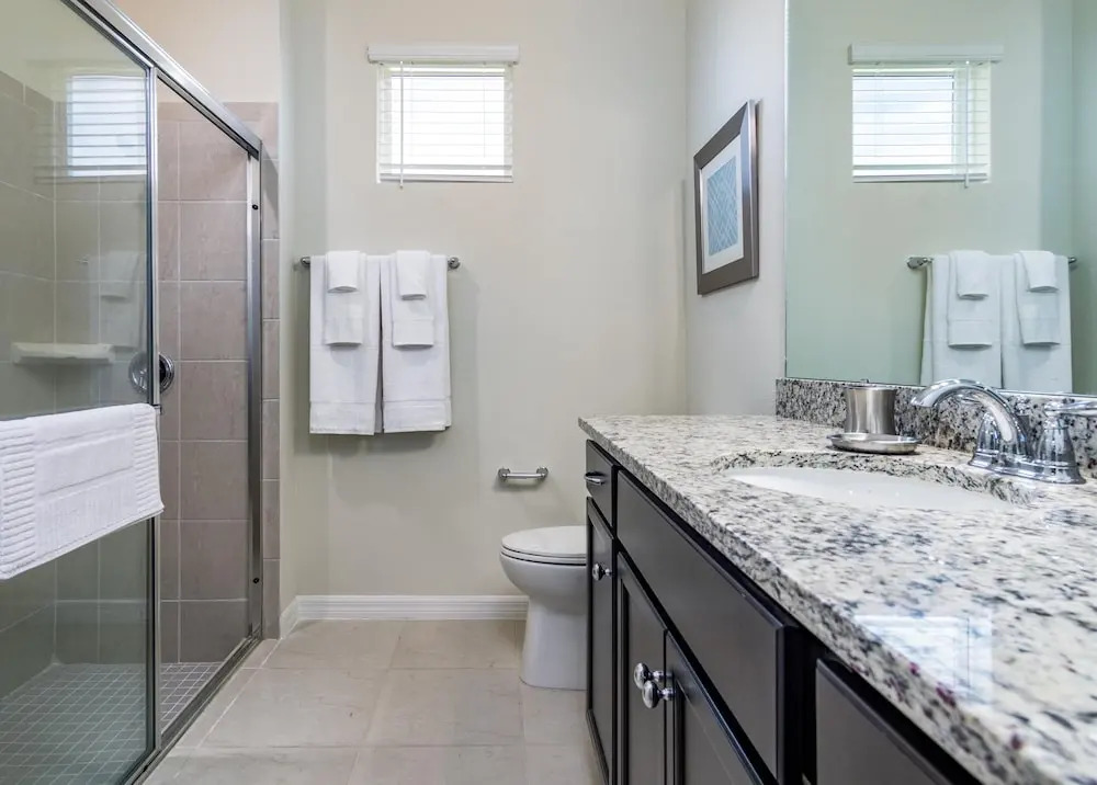 2191 LC - Windsor Island - NEW 10 Bed Villa Heated Private Pool