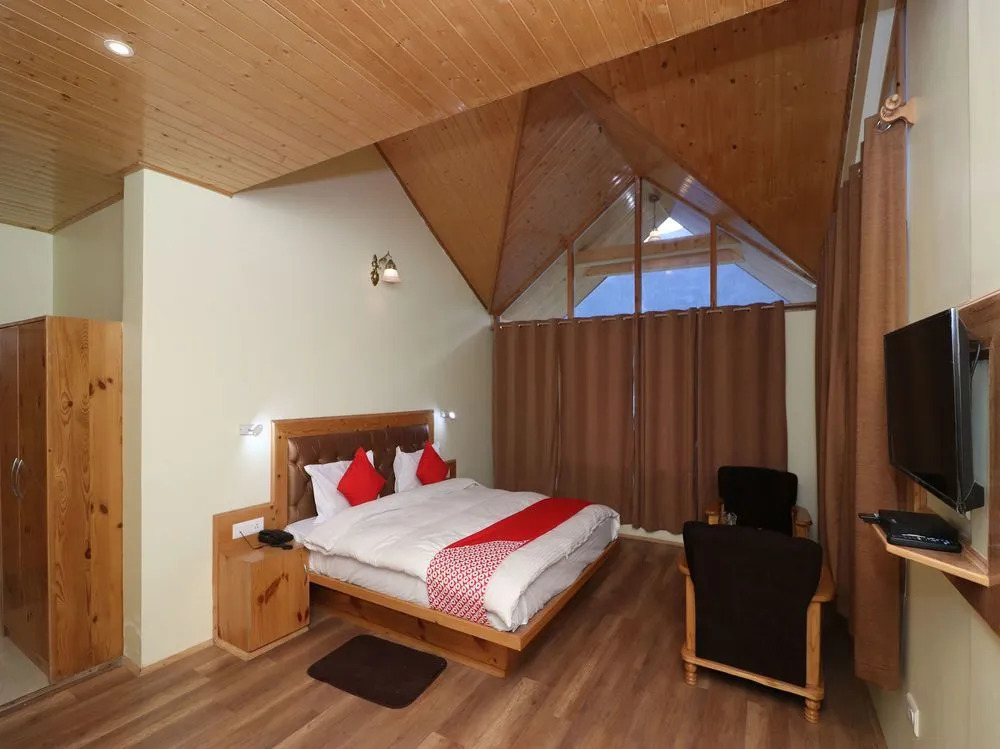 Oyo 13920 Home Spacious Studios Shuru