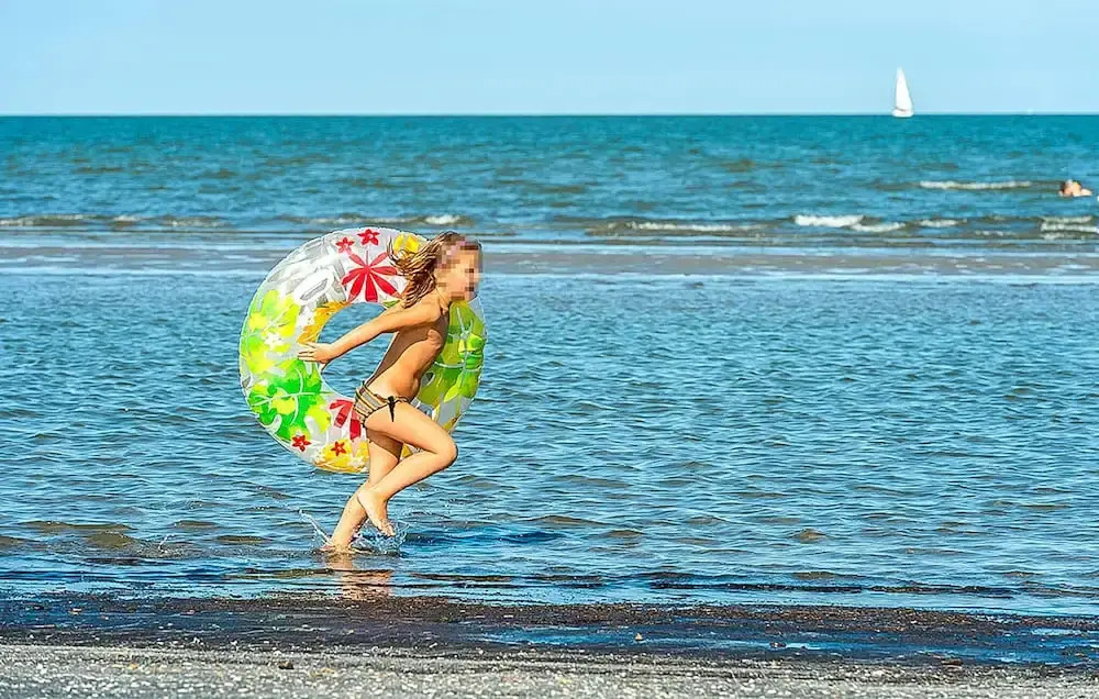 3 Bedroom Lovely Home In Albarella Ro