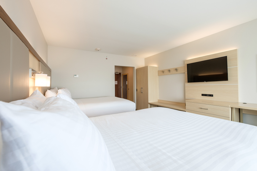 Holiday Inn Express & Suites Eagan - Minneapolis Area by IHG