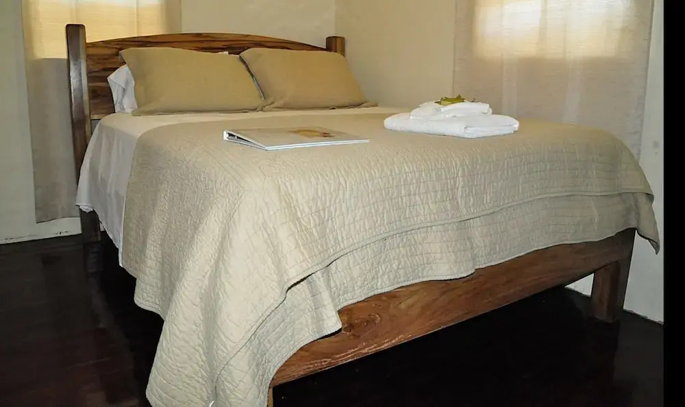 Sundowner Lodge