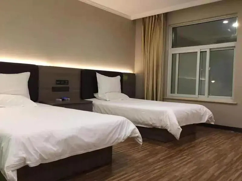 Hi Inn (Beijing Happy Valley Shibalidian)