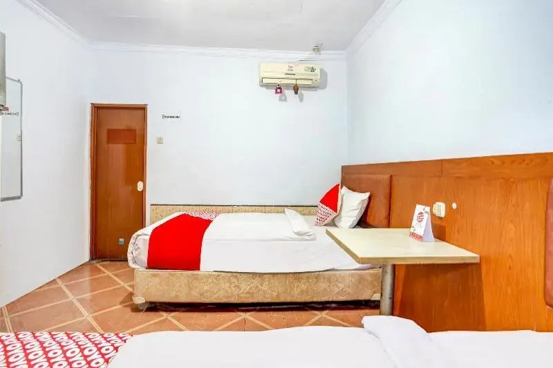 OYO 3710 Izzi Hotel