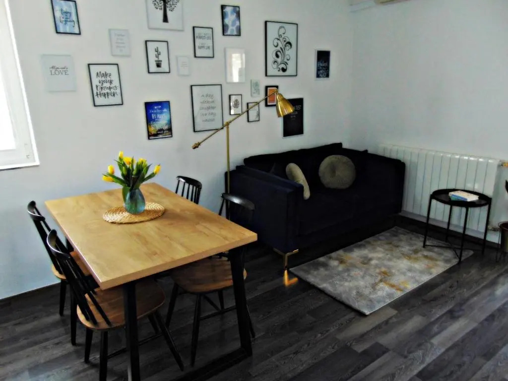 Apartments Glam